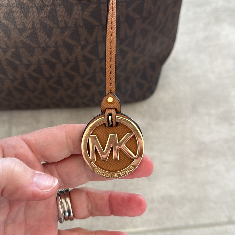 Michael Kors Morgan Signature Medium Brown Tote Bag Handbag -Excellent Condition - Picture 4 of 11